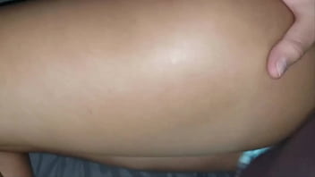 Colegiala Nalgona Se Fue De Fiesta Y Su Padrastro La Visita Durante La Noche free video